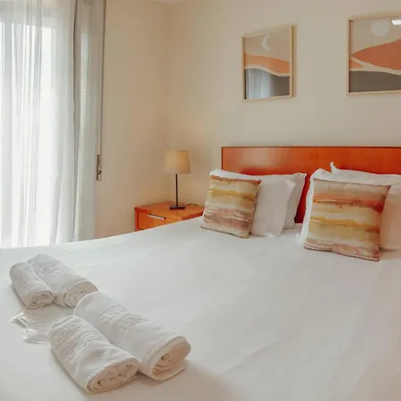 Bright By Hosty Apartment