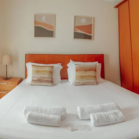 Apartment Bright By Hosty